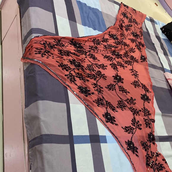 Shimmery georgette fabric lehenga with cut-dana work &crop top n V shaped stole - Picture 13 of 17